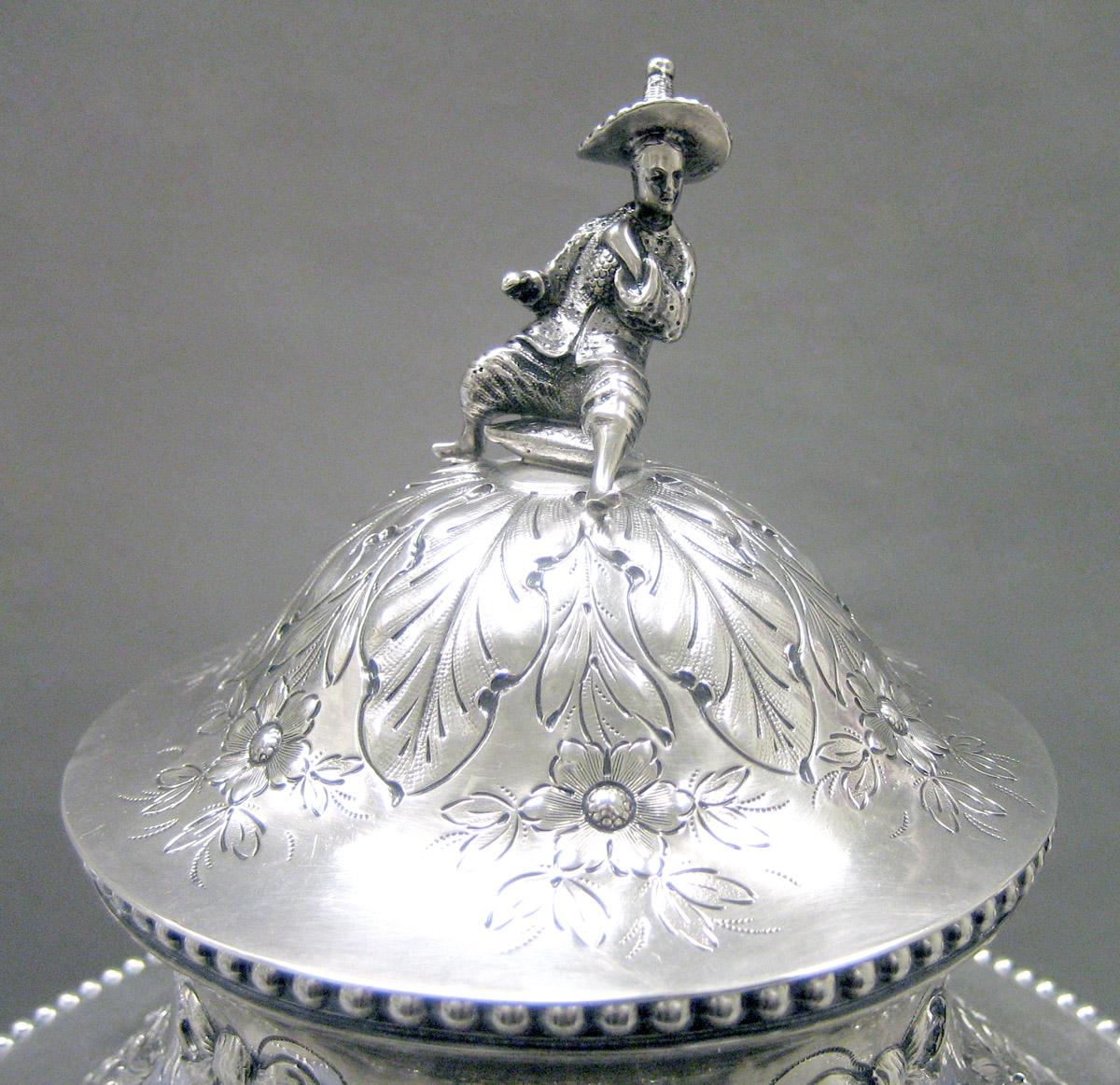 1997.0039 Silver Urn lid