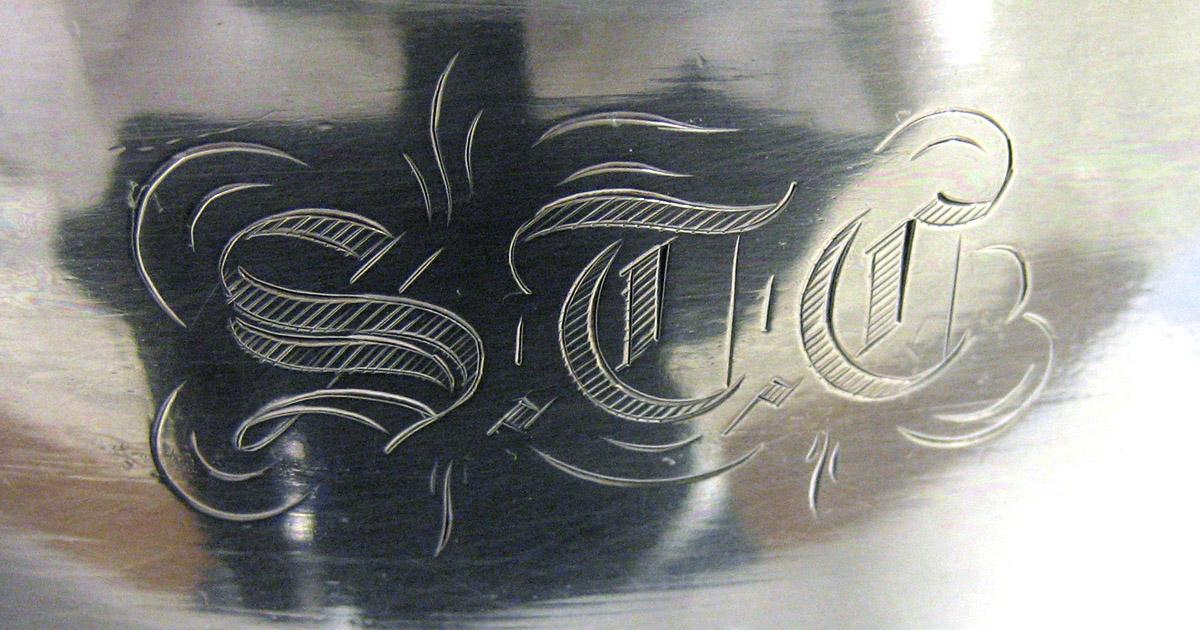 1997.0039 Silver Urn engraving