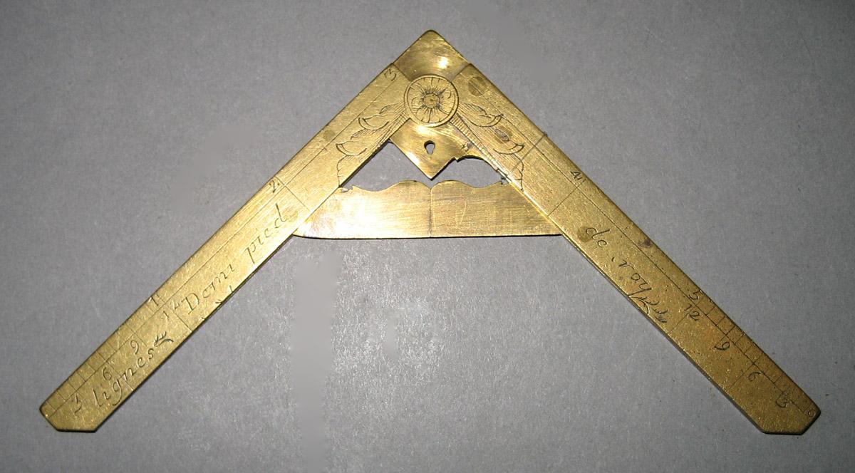 1998.0002 Ruler