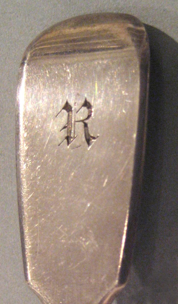 1998.0004.001.002 Silver Salt Spoon engraving