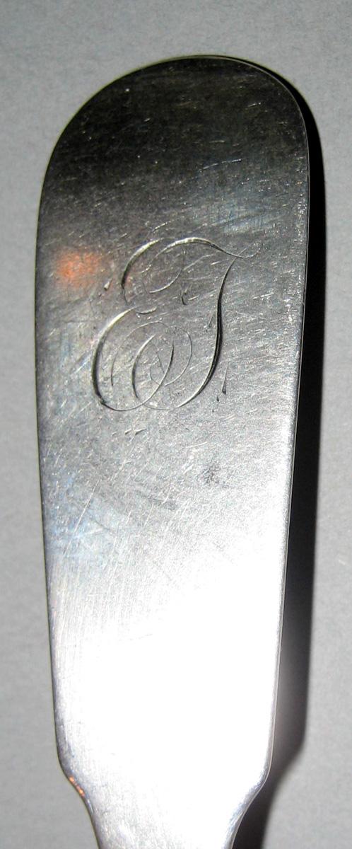 1998.0004.004.002 Silver Spoon engraving