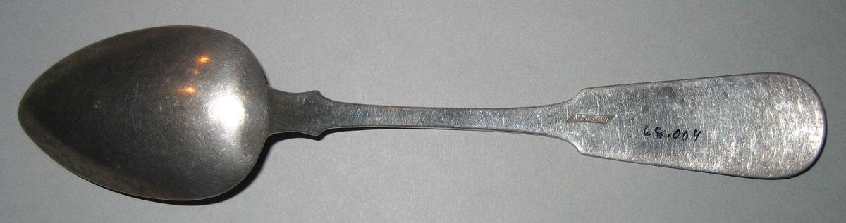 1998.0004.006 Silver Spoon underside