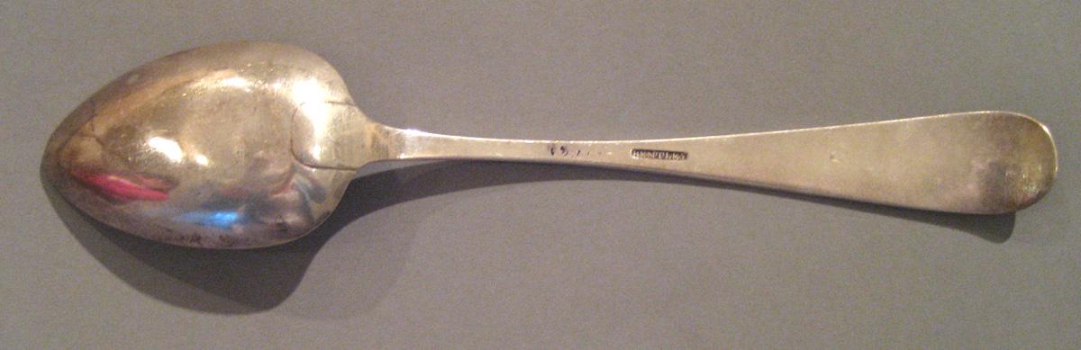 1998.0004.011.001 Silver Spoon underside