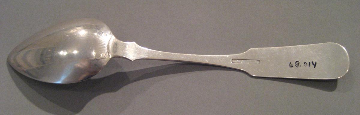 1998.0004.013.002 Silver Spoon underside