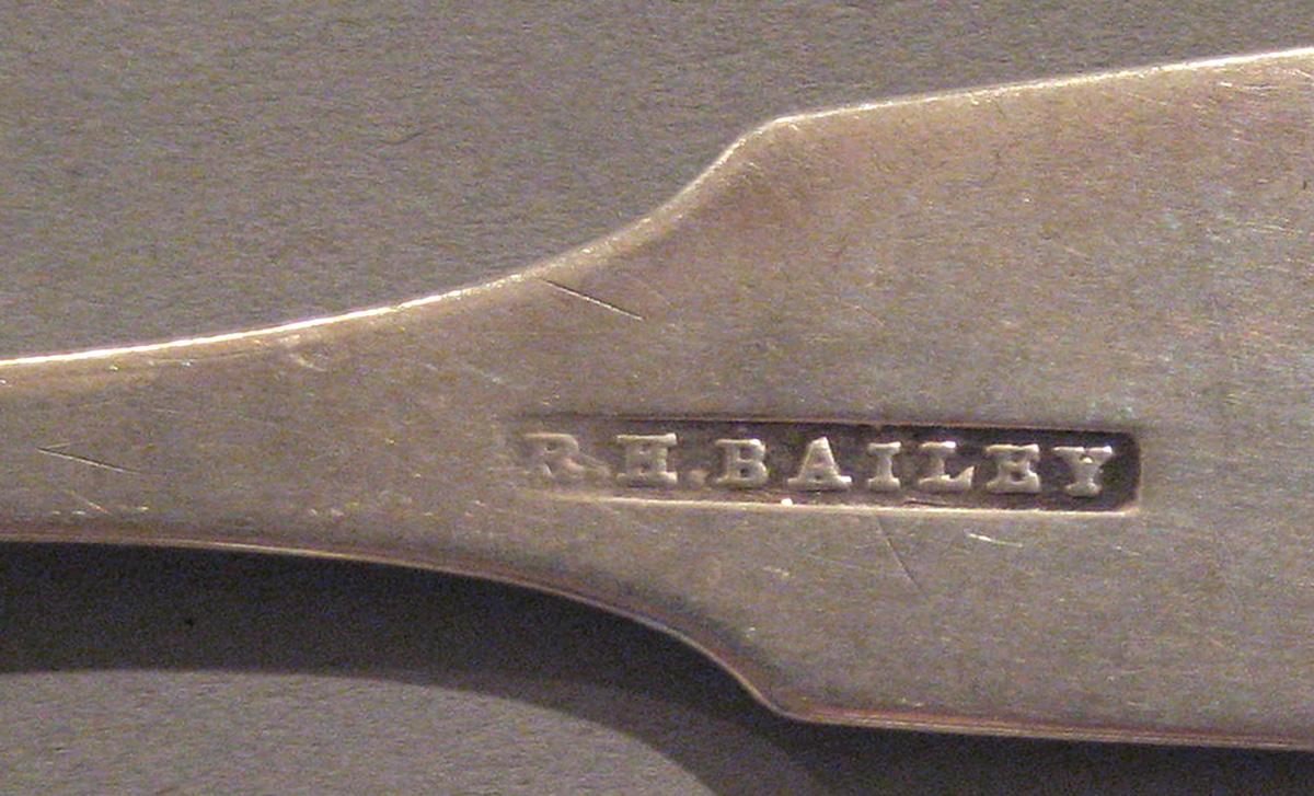 1998.0004.018.001 Silver Spoon marks