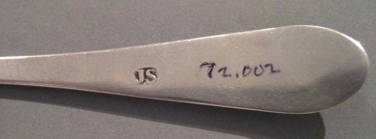 1998.0004.023 Silver Spoon marks