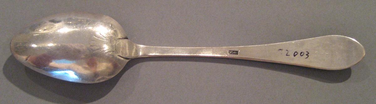 1998.0004.024 Silver Spoon underside