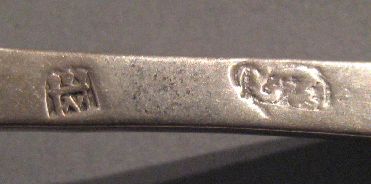 1998.0004.030.001 Silver Spoon marks
