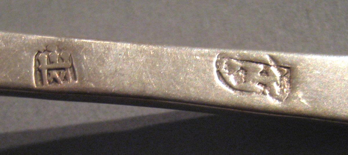 1998.0004.030.002 Silver Spoon marks