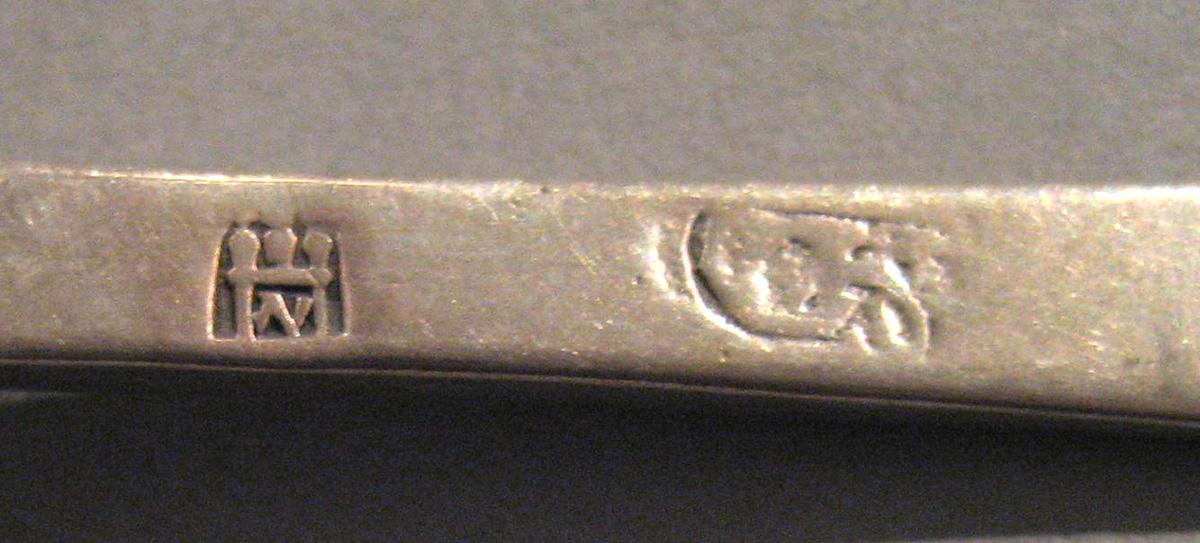 1998.0004.030.003 Silver Spoon marks