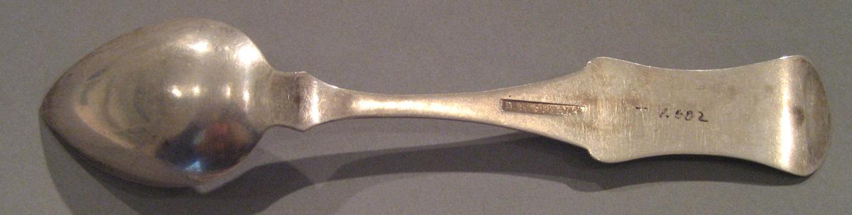 1998.0004.031.001 Silver Spoon underside