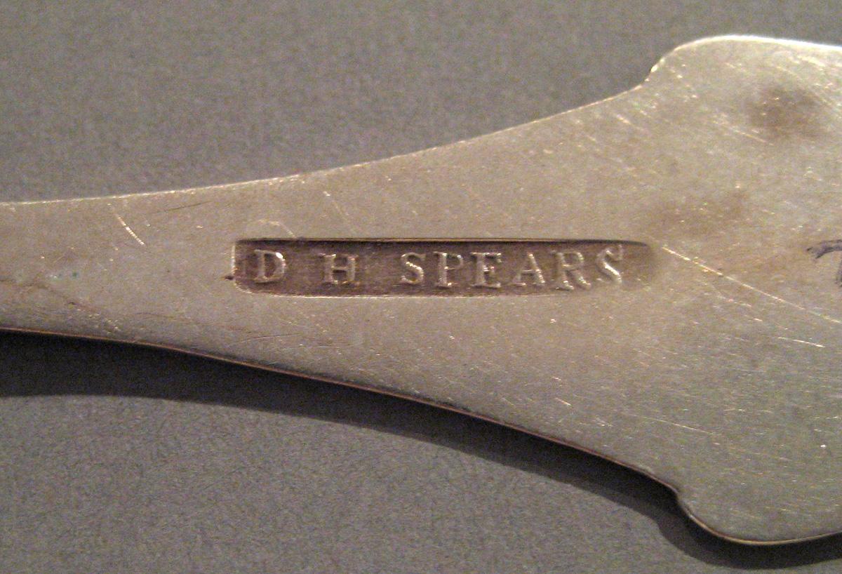 1998.0004.031.004 Silver Spoon marks