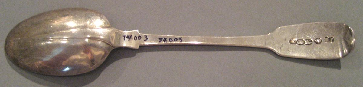 1998.0004.032 Silver Spoon underside