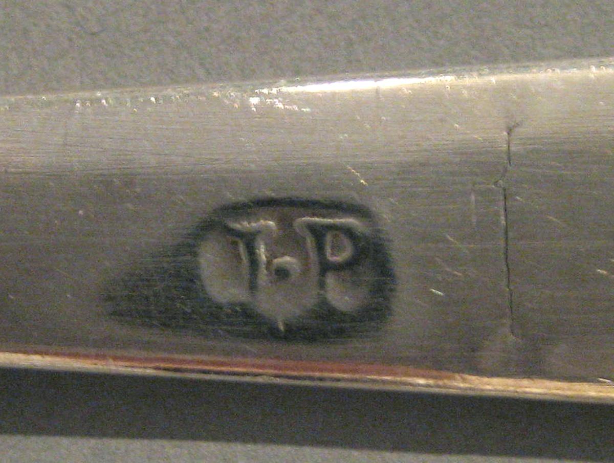 1998.0004.035 Silver Spoon marks