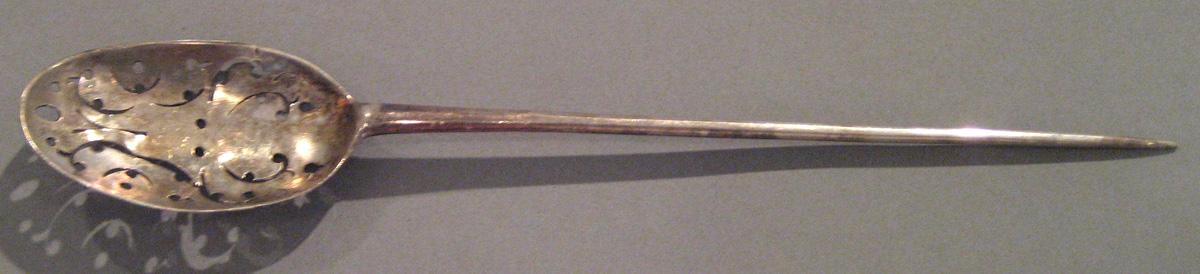 1998.0004.040 Silver Spoon upper surface