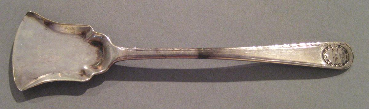 1998.0004.041 Silver Spoon upper surface