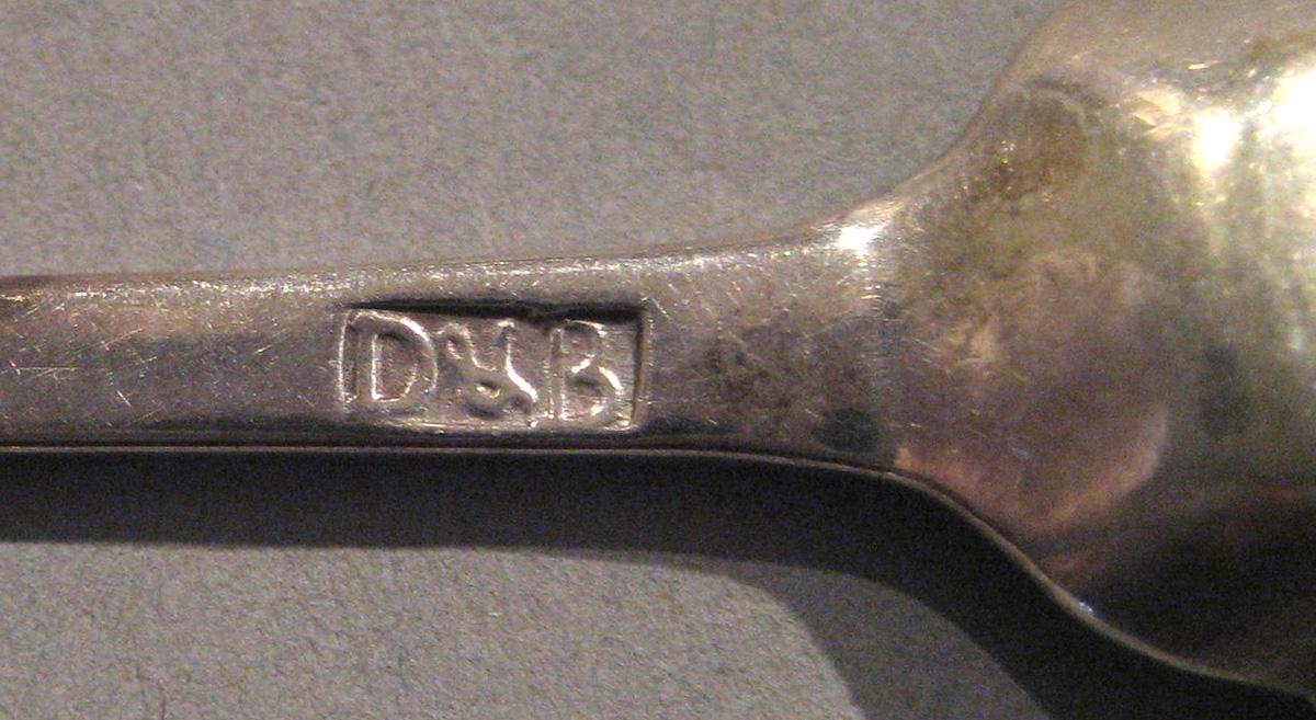 1998.0004.041 Silver Spoon marks