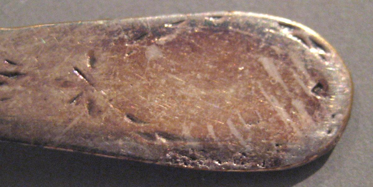 1998.0004.042 Silver Spoon engraving
