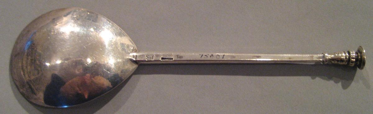 1998.0004.047 Silver Spoon underside