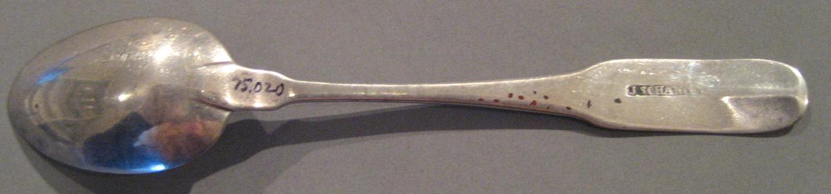 1998.0004.059.001 Silver Spoon underside
