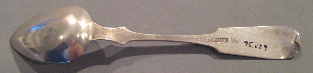 1998.0004.064 Silver Spoon underside