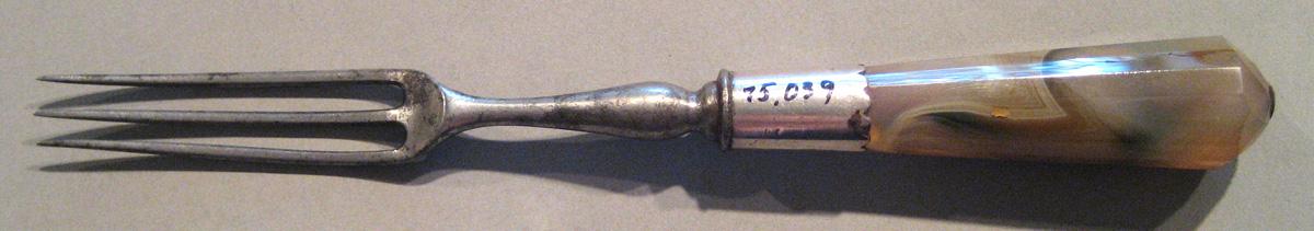 1998.0004.072 Silver Fork upper surface
