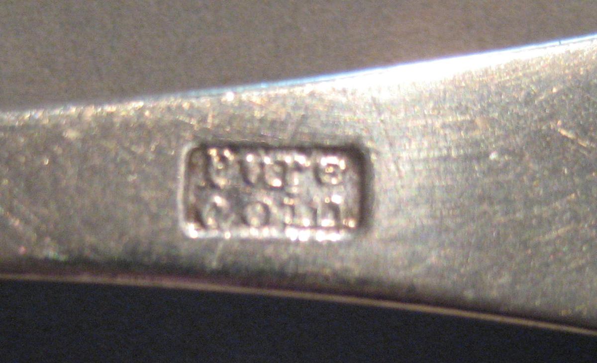 1998.0004.076 Silver Spoon mark 2