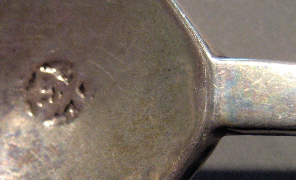 1998.0004.077 Silver Spoon mark
