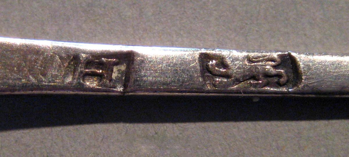 1998.0004.078 Silver Spoon marks