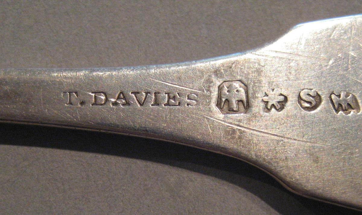 1998.0004.086.002 Silver Spoon marks