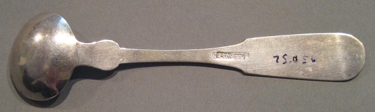 1998.0004.088.001 Silver Spoon underside