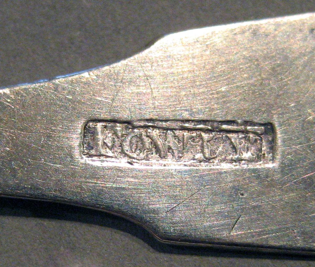 1998.0004.088.002 Silver Spoon marks
