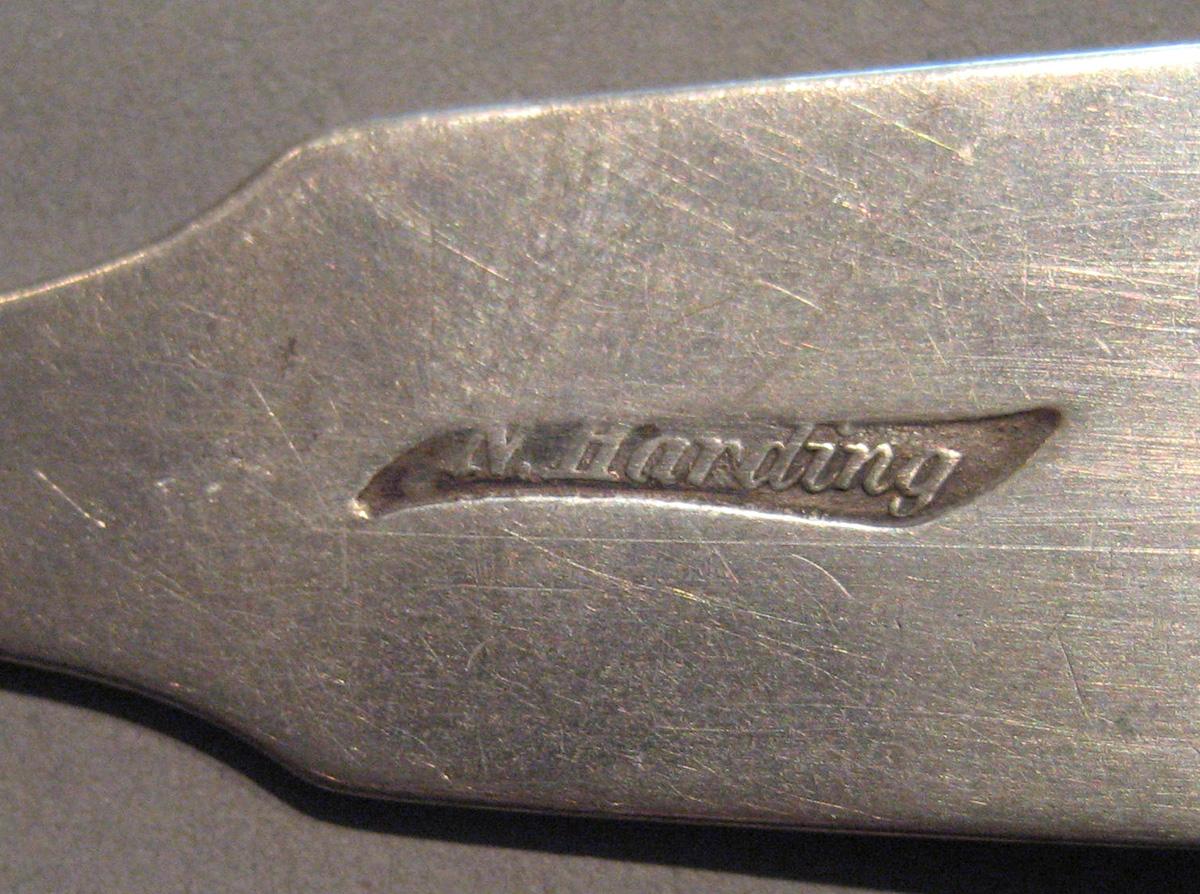 1998.0004.089 Silver Spoon marks