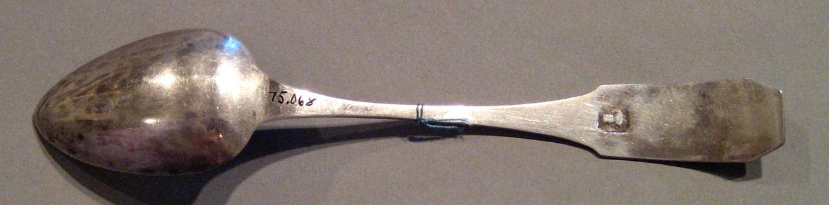 1998.0004.099.006 Silver Spoon underside