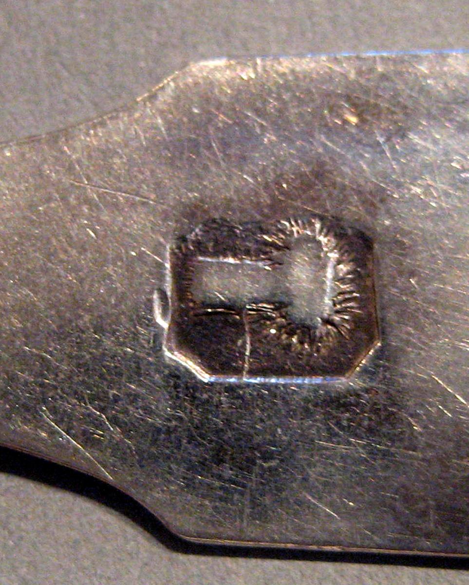 1998.0004.099.006 Silver Spoon marks