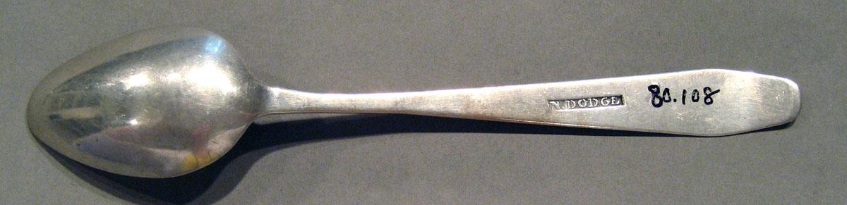 1998.0004.1001 Silver Spoon underside