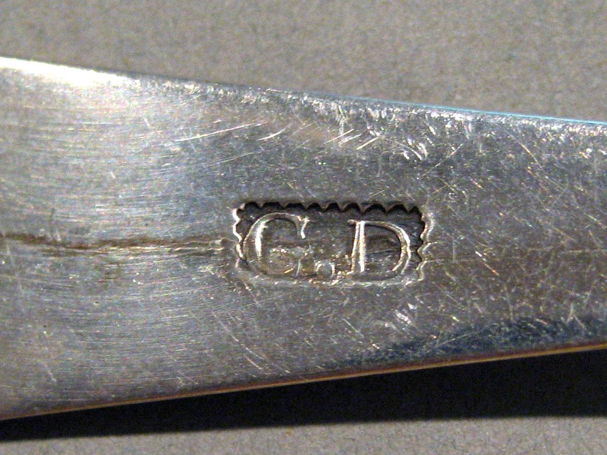 1998.0004.1004 Silver Spoon mark