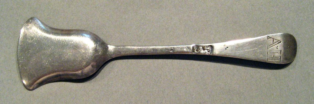 1998.0004.1006.001 Silver Spoon underside