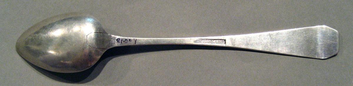 1998.0004.1009 Silver Spoon underside