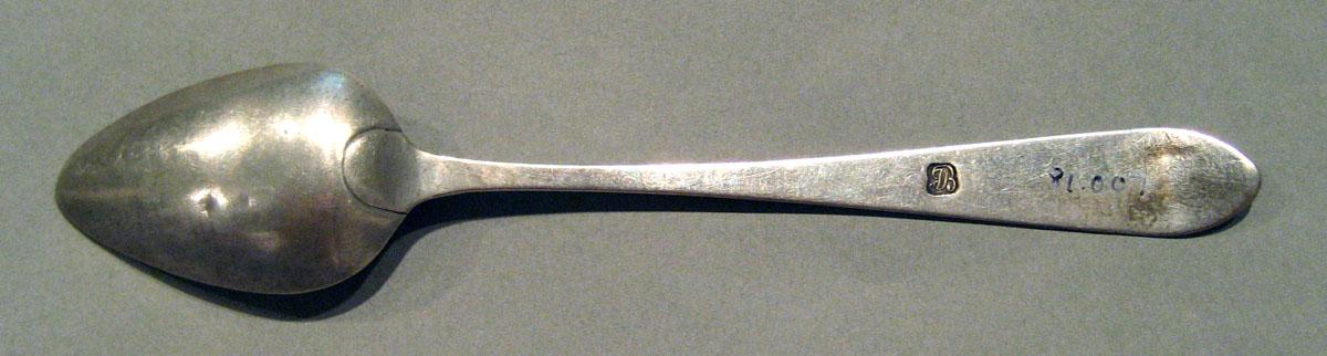 1998.0004.1012 Silver Spoon underside
