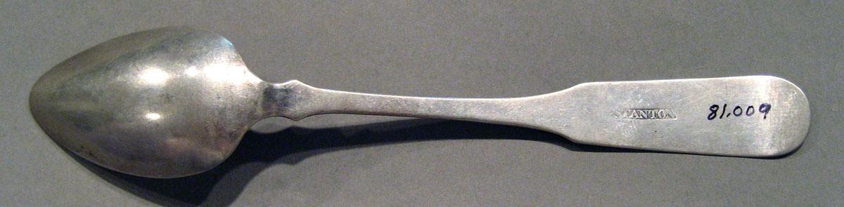 1998.0004.1014 Silver Spoon underside