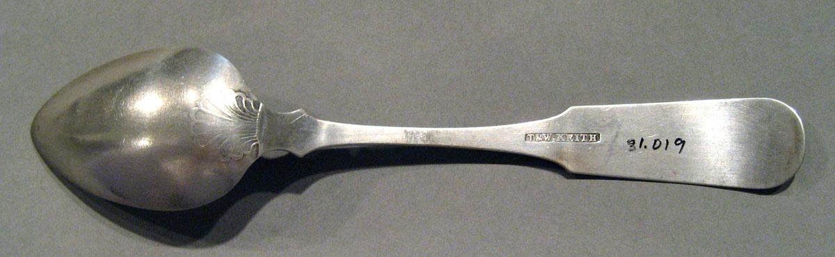 1998.0004.1024.005 Silver Spoon underside