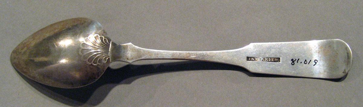 1998.0004.1024.006 Silver Spoon underside