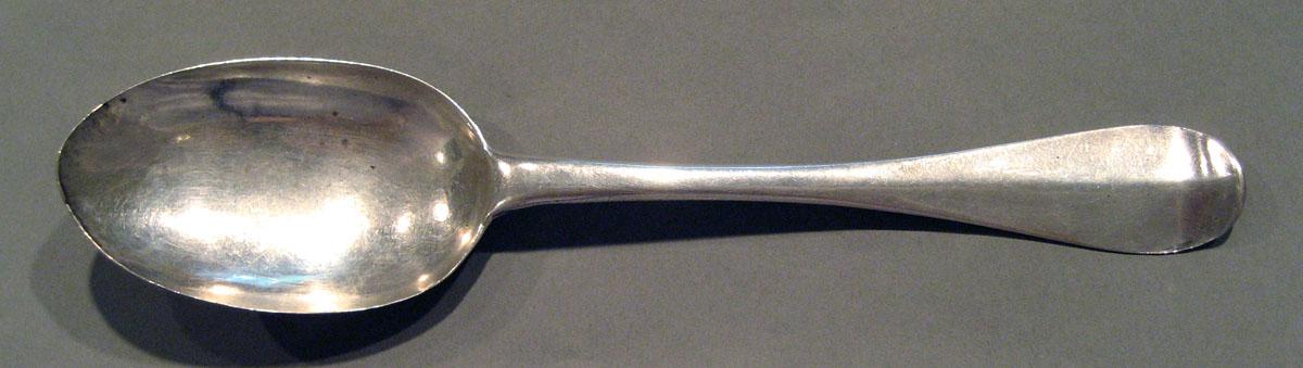 1998.0004.1027 Silver Spoon upper surface