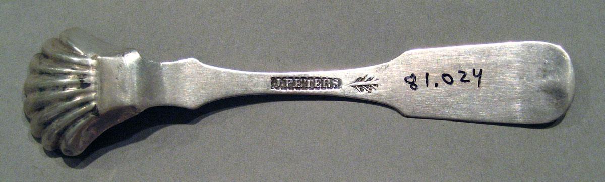 1998.0004.1029 Silver Spoon underside