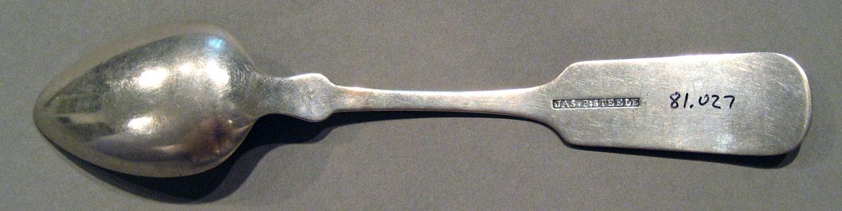 1998.0004.1032 Silver Spoon underside