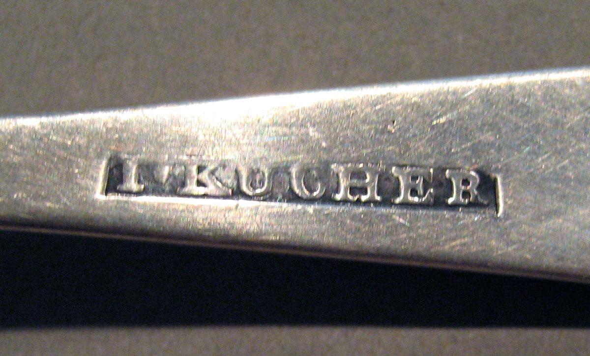 1998.0004.1039 Silver Spoon mark