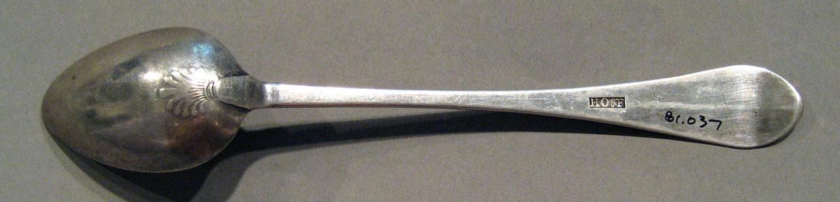 1998.0004.1042 Silver Spoon underside