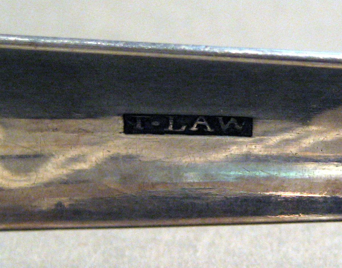 1998.0004.1044 Silver Tongs mark 2