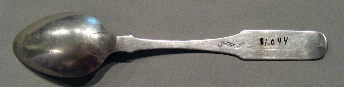 1998.0004.1049 Silver Spoon underside